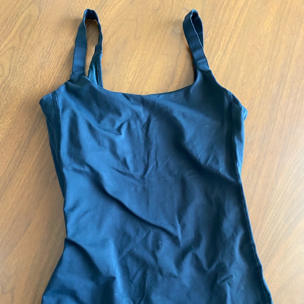 Black Lululemon Tank With Built In Support - image 3